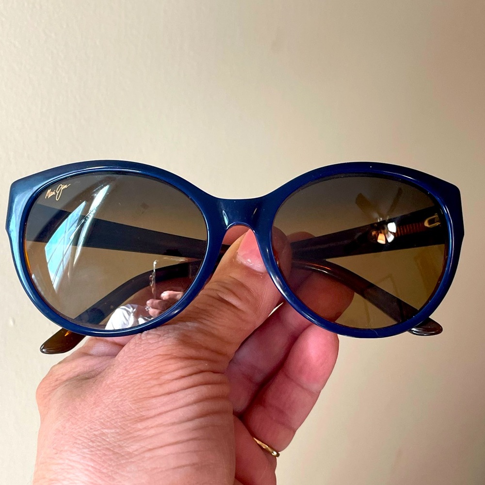 MAUI JIM Venus Polarized2 Sunglasses Brown Polarized Black/Tortoise/Navy VGUC